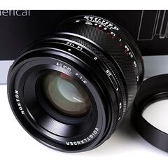 Voigtlander Nokton 40mm f/1.2 Aspherical Lens (Canon RF)
