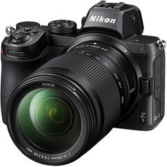 Nikon Z5 Kit (Z 24-200mm F/4-6.3 VR)