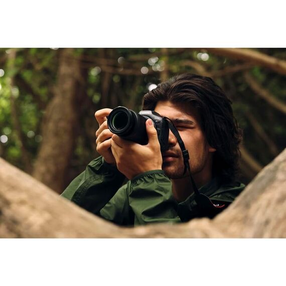 Canon EOS R7 RF-S18-150mm IS STM