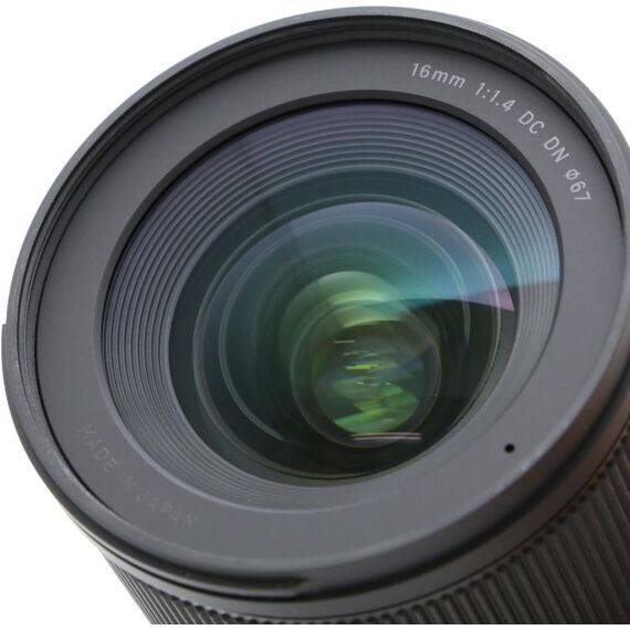 Sigma 16mm F1.4 DC DN (Sony E)