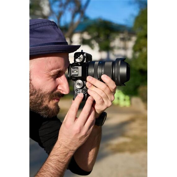 Sigma 18–50mm f/2.8 DC DN Contemporary