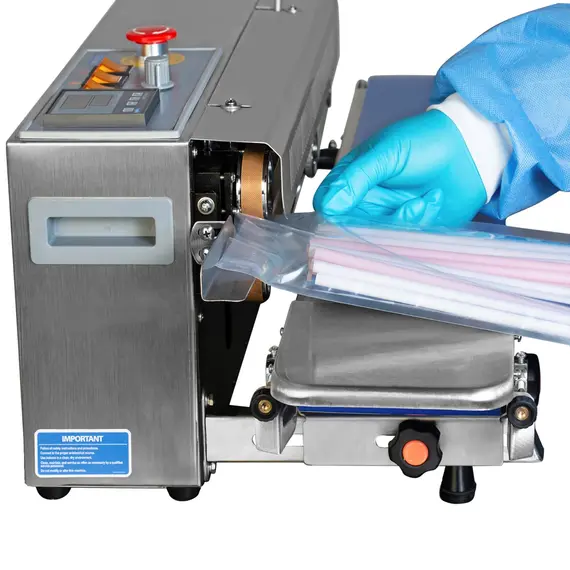 Máquina de sellado de bolsas de plástico de banda continua de izquierda a derecha 730-D