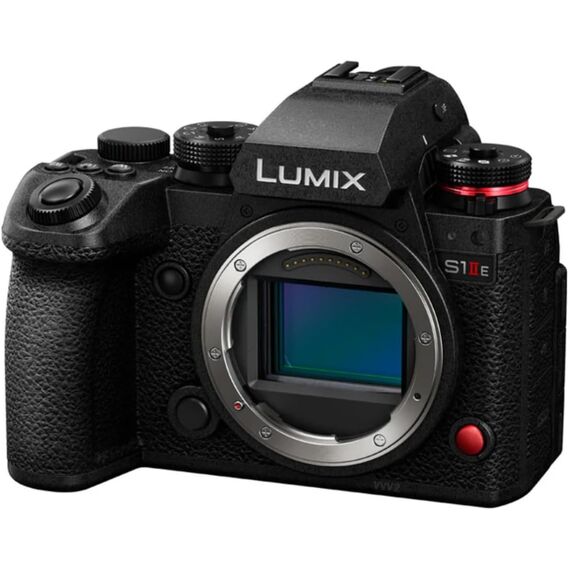 Panasonic Lumix S1 IIE