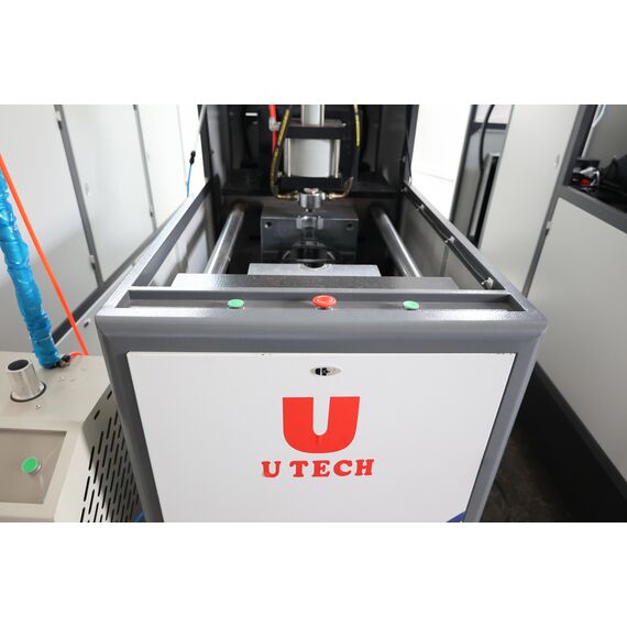 Máquina U-TECH Sopladora Semiautomática de Botellas PET
