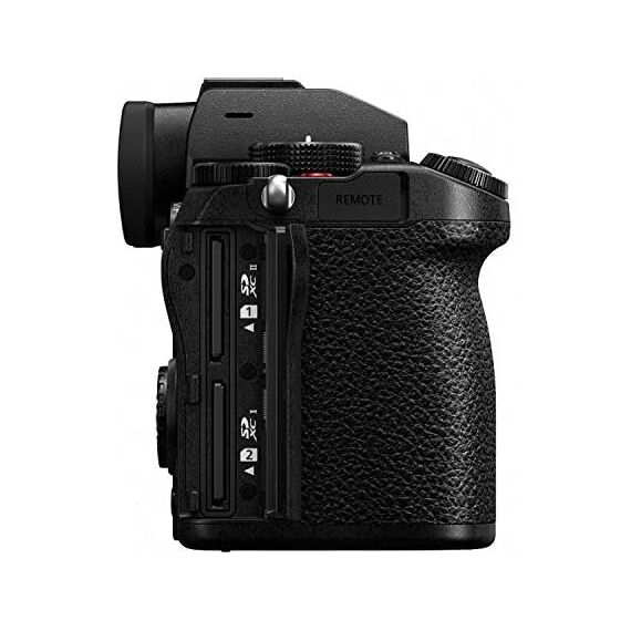 Panasonic Lumix DC-S5